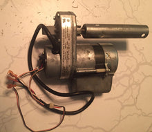 Load image into Gallery viewer, Ironman-Schwinn Incline Motor New - Ref#JHT620184LB