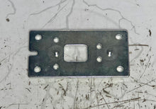 Load image into Gallery viewer, Matrix S3xe Console Mast Mounting Plate - New - REF# MFT824183SH