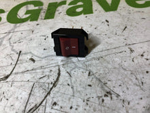 Load image into Gallery viewer, Life Fitness T3 # 3204801 Power Switch NEW PUSH81198CM