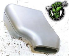 Load image into Gallery viewer, Vision T9550 Right Console Mast Cover USED REF# TMH9152010BD
