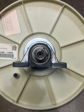 Load image into Gallery viewer, Life Fitness Crankshaft #AK61-00157-0002 (LIKE NEW) REF#TMH61226-1MT
