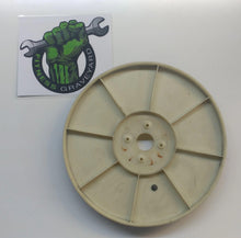 Load image into Gallery viewer, Life Fitness 91X Pulley # OK61-02409-0000 USED SMW926194BD
